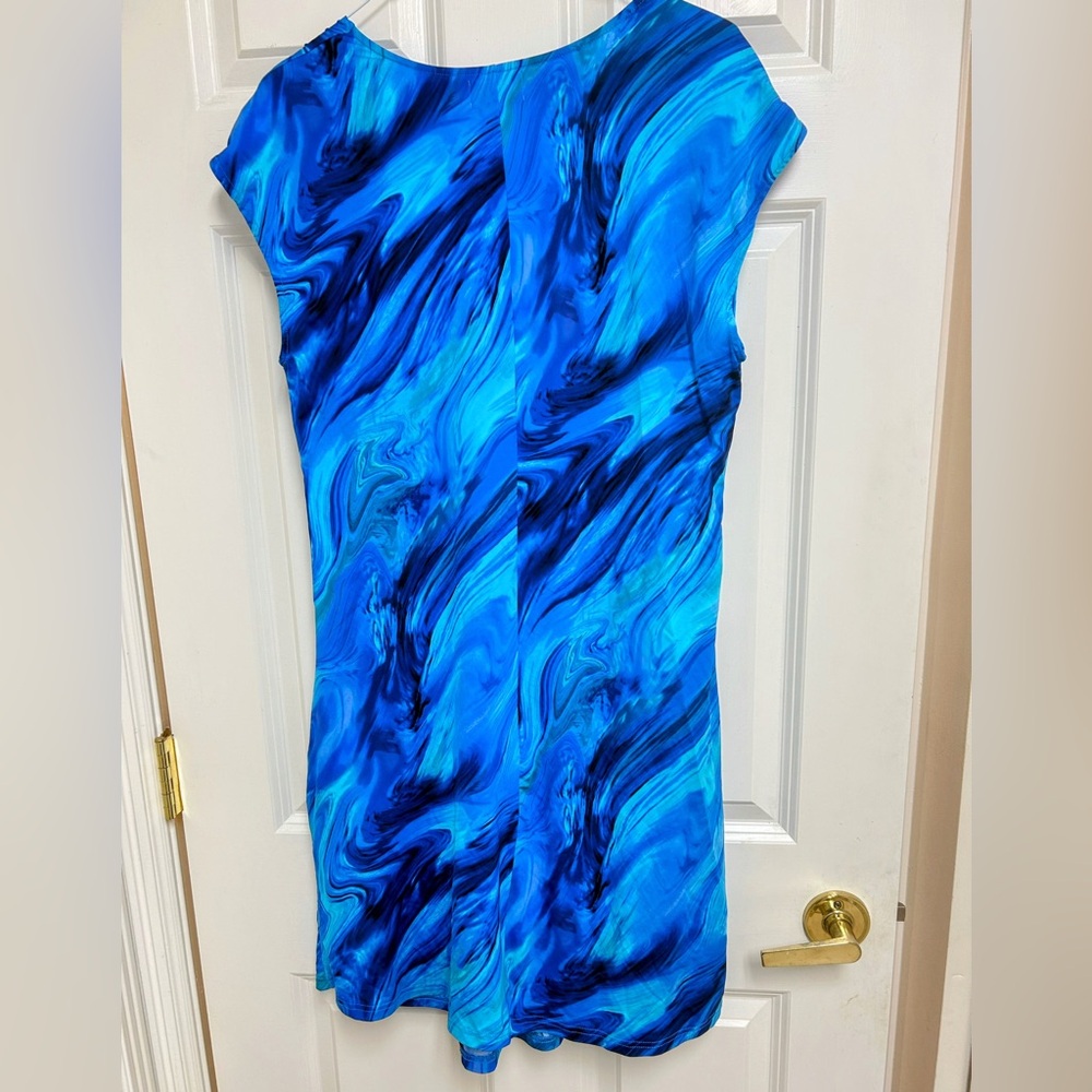 Miraclesuit Coverup- Blue and White Swirl - Picture 3 of 7